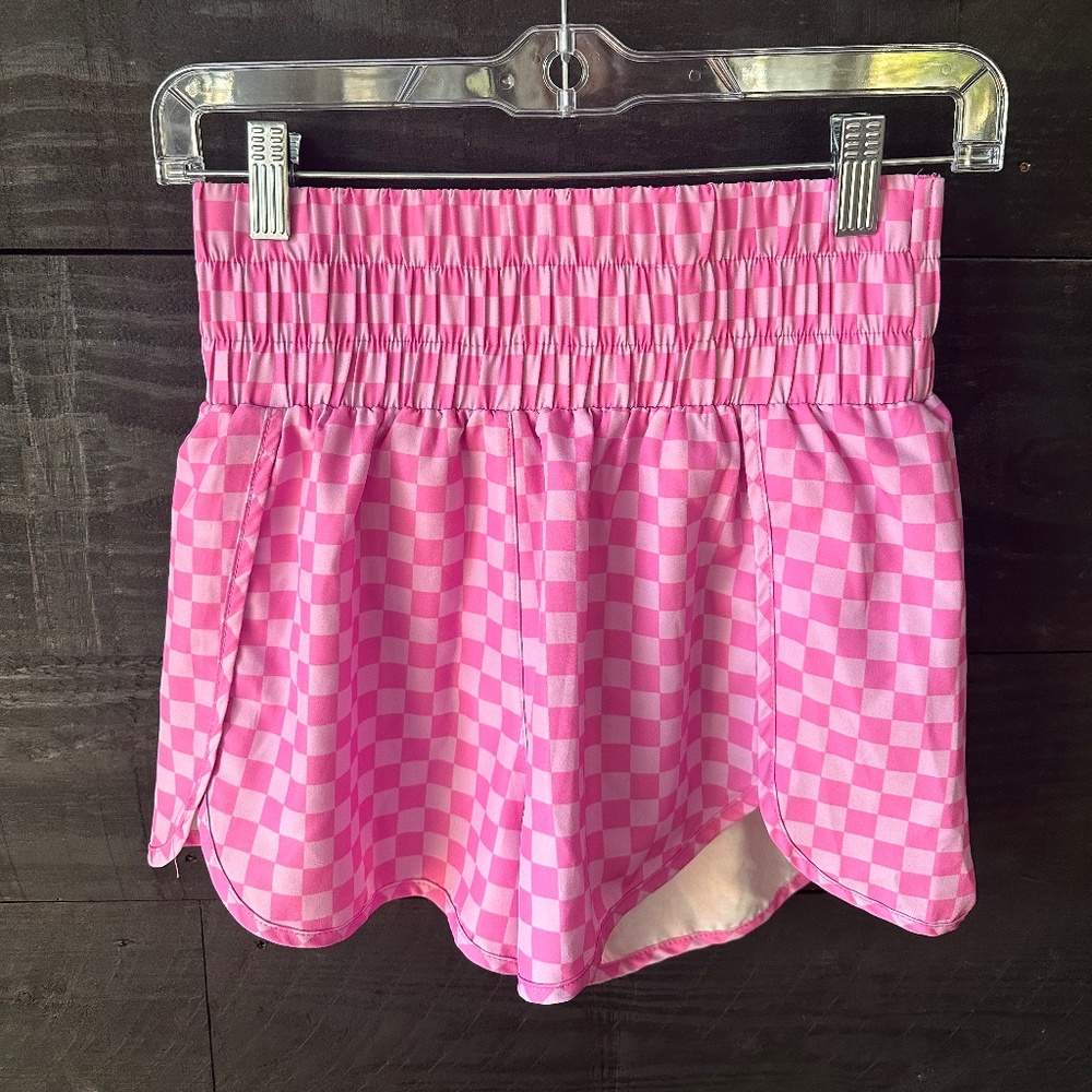 Pink Lily Pink Checkered Shorts Size Small